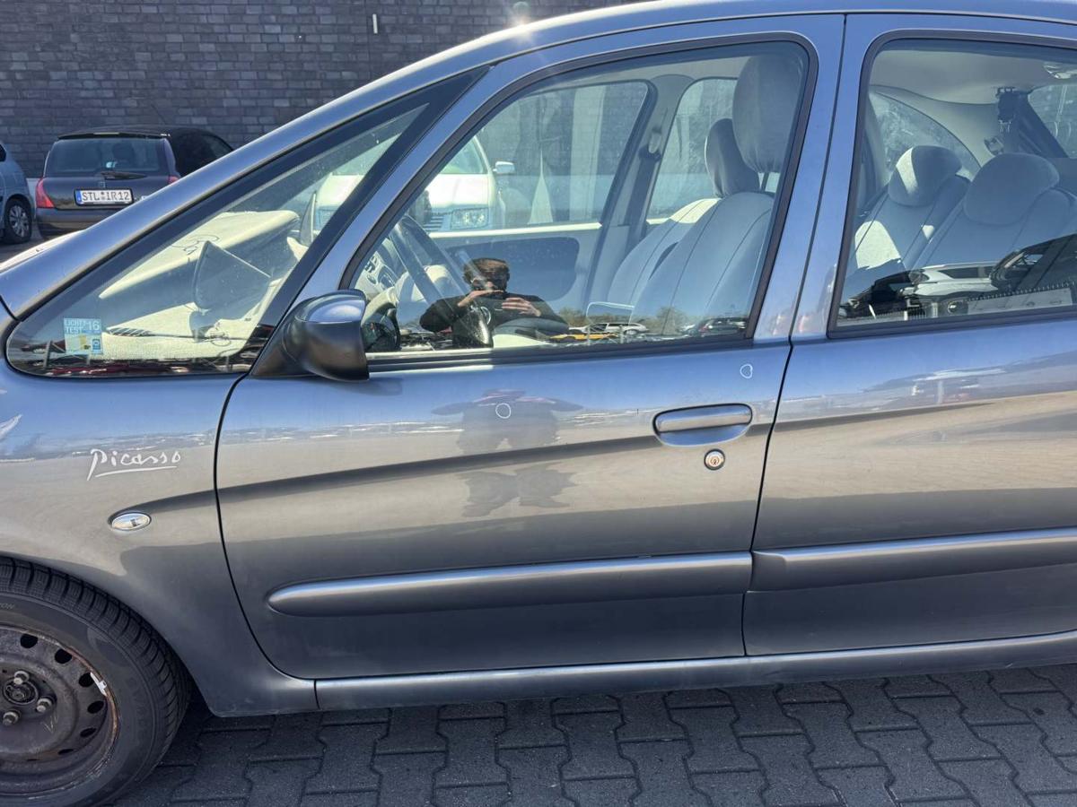 Citroen Xsara Picasso original T&uuml;r vorn links EZW Eisengrau Rohbau Bj.2007